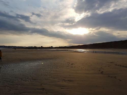 Sundown 127 Sandown Bay