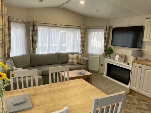 Westfield Lodge - B3