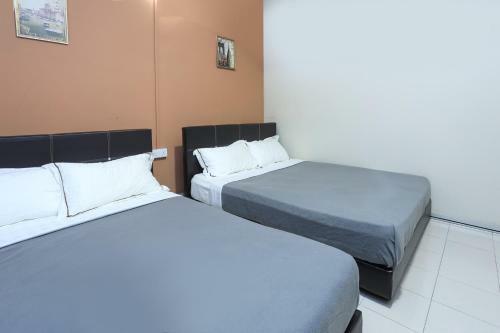 Oyo Home 90244 Dkeris 2bhk Apartment