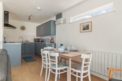 Coedrath Park 20 - Modern Apartment, Close To The Beach