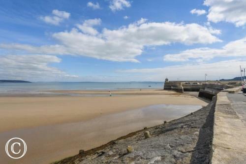 Beaconing View, Saundersfoot, Pembrokeshire
