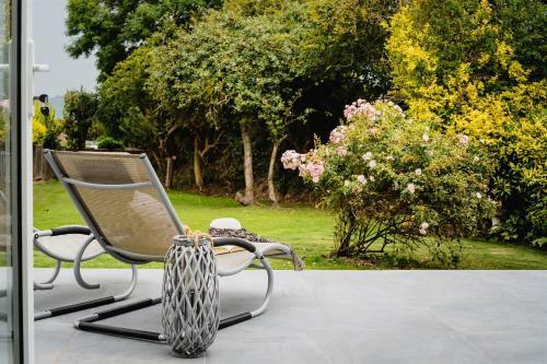 Littlefields - Stylish, Modern Cottage With Large Garden, Close To Beach