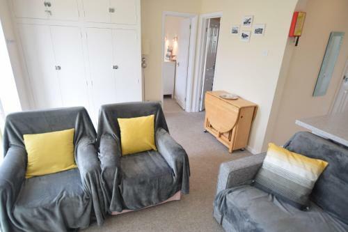 2 Bedroom Bunglow Sv57, Seaview, Isle Of Wight