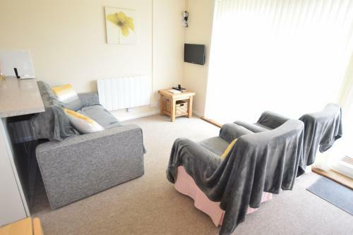 2 Bedroom Bunglow Sv57, Seaview, Isle Of Wight