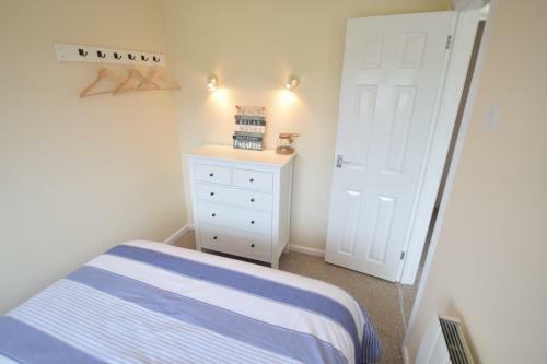 2 Bedroom Bunglow Sv57, Seaview, Isle Of Wight