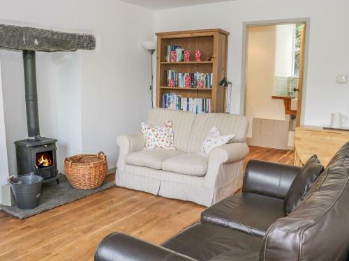 2 Farfield Row