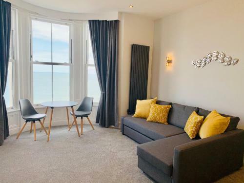 The Marlborough Sea View Holiday Apartments