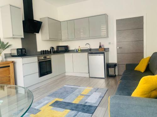 Sandleigh Apartment