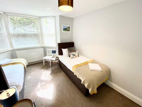 South Cliff Apartment With Garden