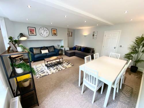 South Cliff Apartment With Garden