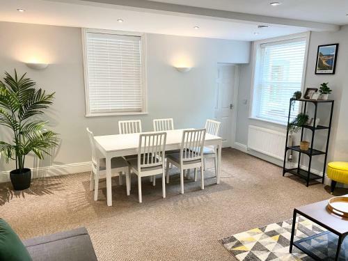 South Cliff Apartment With Garden