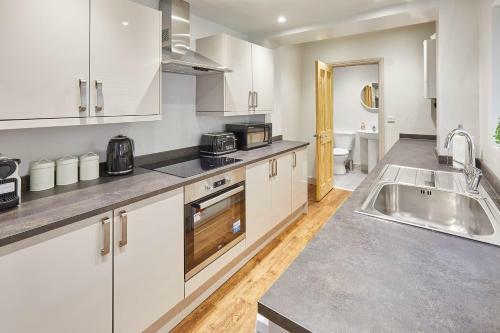 Host & Stay - Clifton House