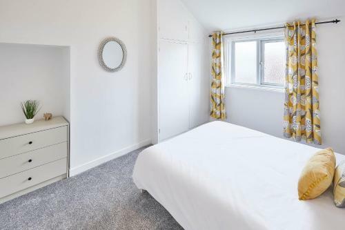Host & Stay - Psyche Apartment