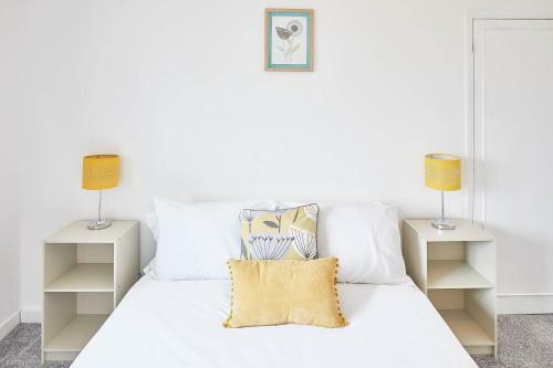 Host & Stay - Psyche Apartment