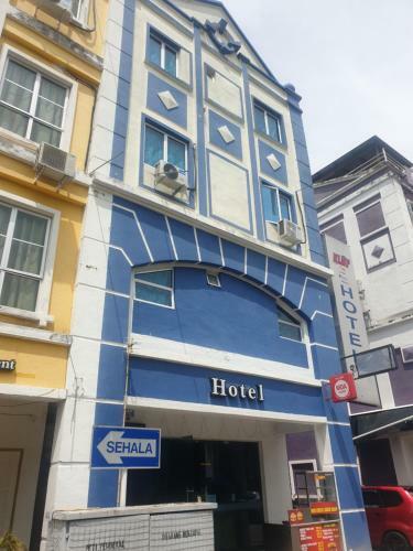 Spot On 90477 Hotel Kl2fighter