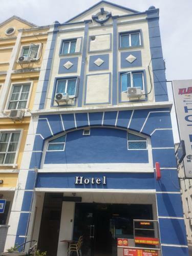 Spot On 90477 Hotel Kl2fighter