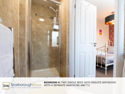 6 Bedroom Scarborough Retreat Sleeps 12