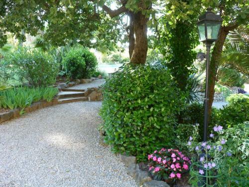 Bed & Breakfast Le Mas Du P�r�