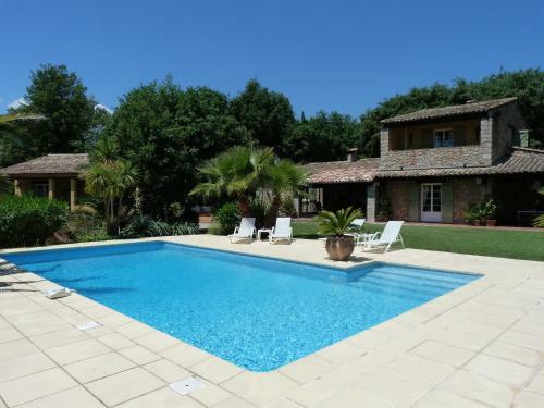 Bed & Breakfast Le Mas Du P�r�