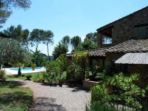Bed & Breakfast Le Mas Du P�r�