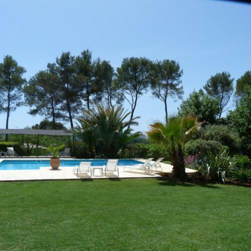 Bed & Breakfast Le Mas Du P�r�