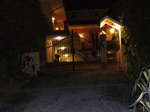 Bed And Breakfast Villa Algi