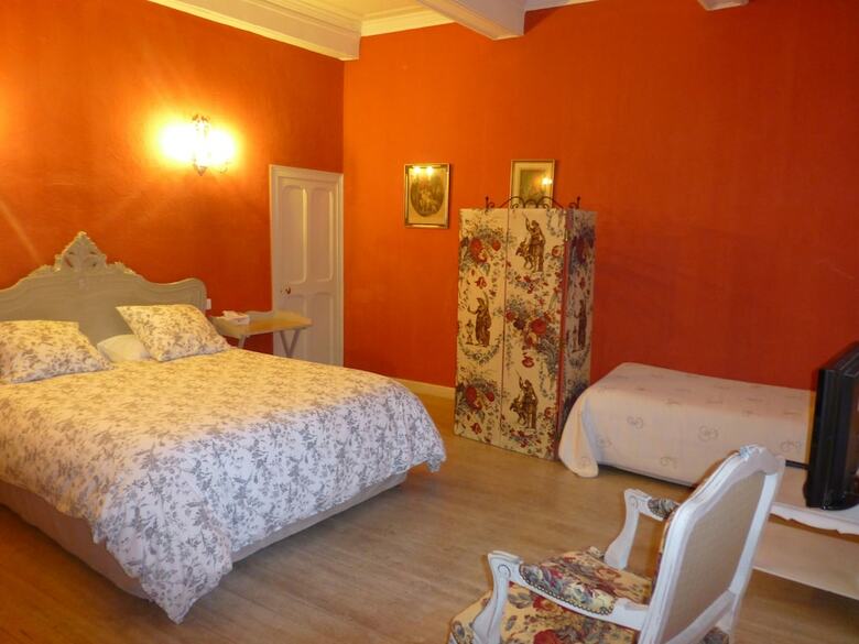 Hostal Le Vieux Bistrot