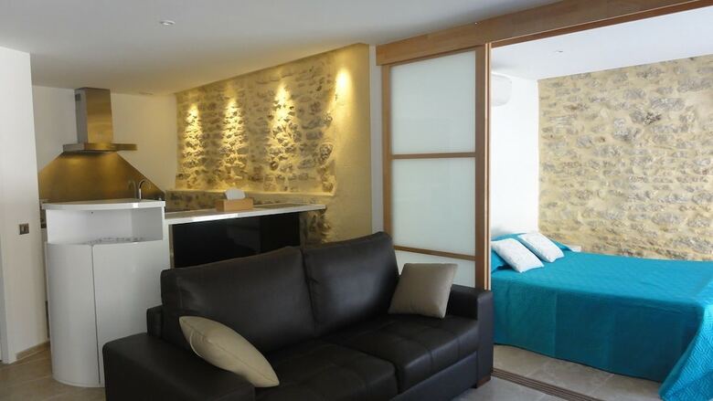 Hostal Le Vieux Bistrot