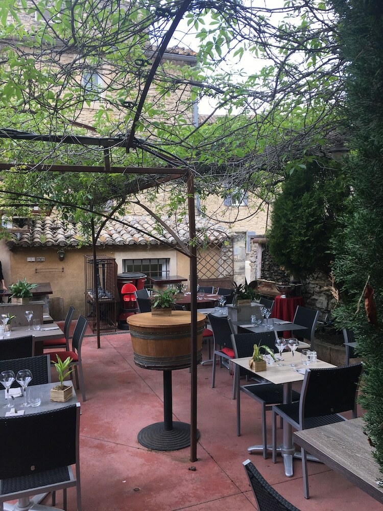 Hostal Le Vieux Bistrot