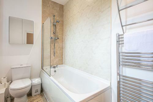 Apartamento Spacious Apt With Private Patio Sheffield Centre