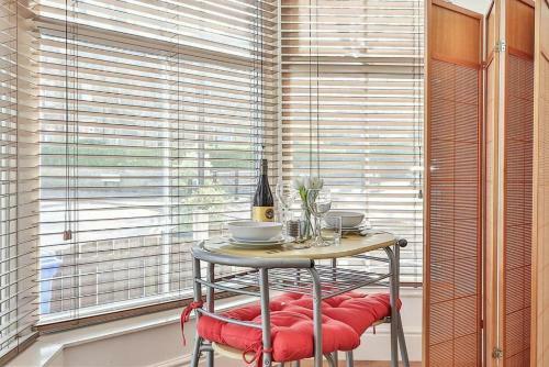 New Sleek Studio Apartment - Central Sheffield
