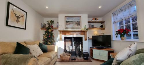 Charming 3 Bed Cottage With Beautiful Rural Views