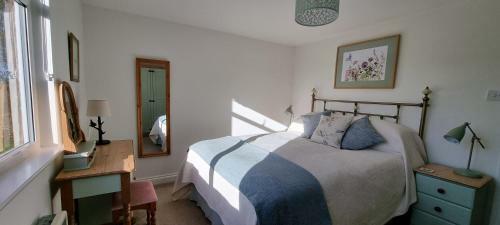 Charming 3 Bed Cottage With Beautiful Rural Views