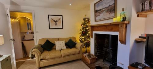 Charming 3 Bed Cottage With Beautiful Rural Views