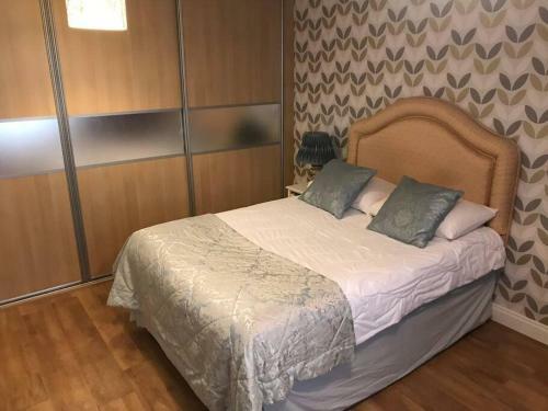 Studio Apartment, Near Town Centre