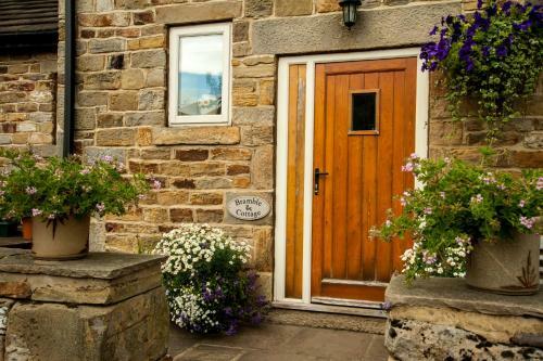 Bramble Cottage & Rossmoor Cottage