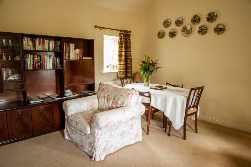 Bramble Cottage & Rossmoor Cottage