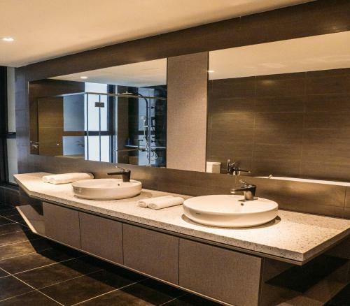 Apartamentos Expressionz Suites By Ihost Global