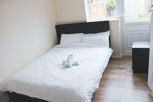 Apartamento Modern 4 Bedroom House In Heathrow, London