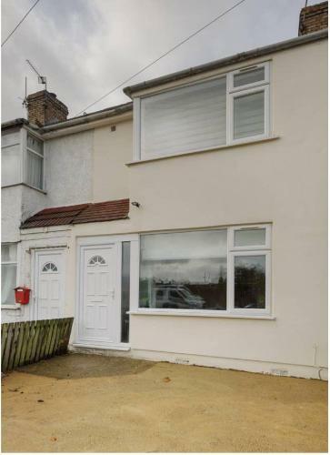 Apartamento Modern 4 Bedroom House In Heathrow, London