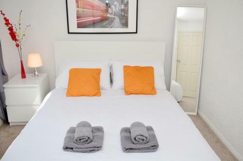 Dreams Serviced Accommodation- Staines/heathrow