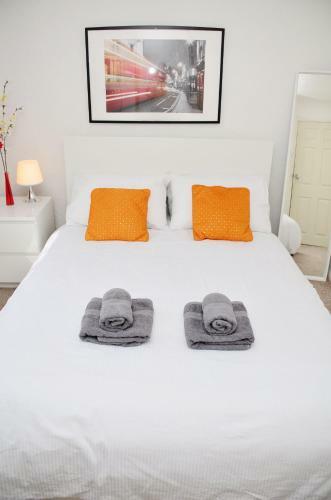 Dreams Serviced Accommodation- Staines/heathrow