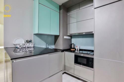 Hotel Expressionz Suites By V&c