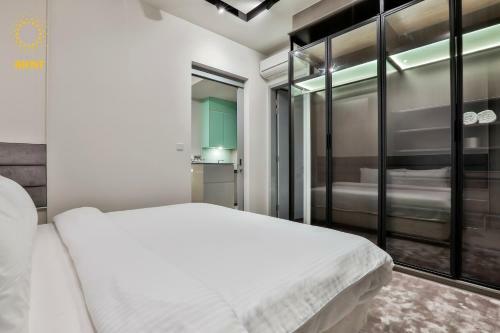 Hotel Expressionz Suites By V&c