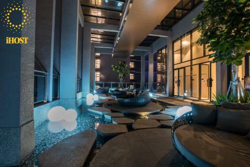 Hotel Expressionz Suites By V&c