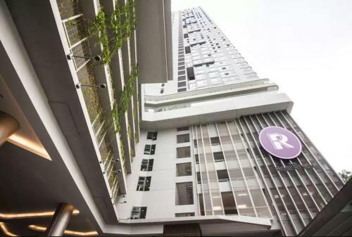 Hostal The Robertson Kl