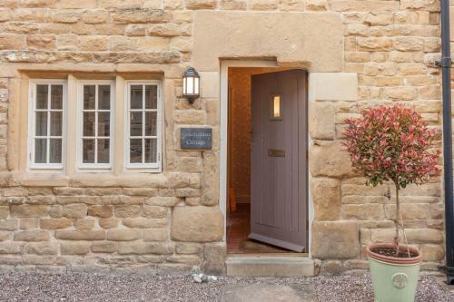 Coachmans Cottage