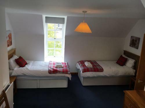 Dunnottar Woods House
