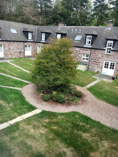 Dunnottar Woods House