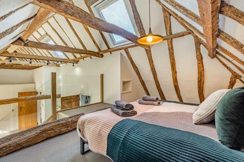 Tithe Barn 10 Guests